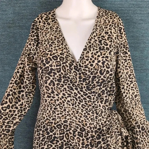 Hayden Los Angeles Leopard Print Ruffled Wrap Dress, Bell Sleeves - Picture 5 of 11